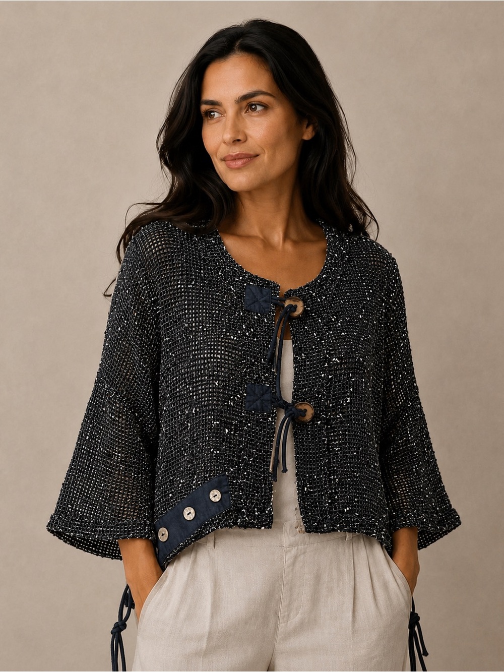 Kaktus Black Speckled Cropped Knit Cardigan Parachute Hem | Size XL